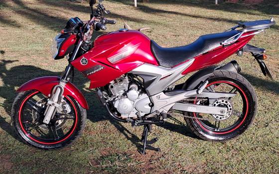 YAMAHA FAZER 250IE LIMITED EDITION 